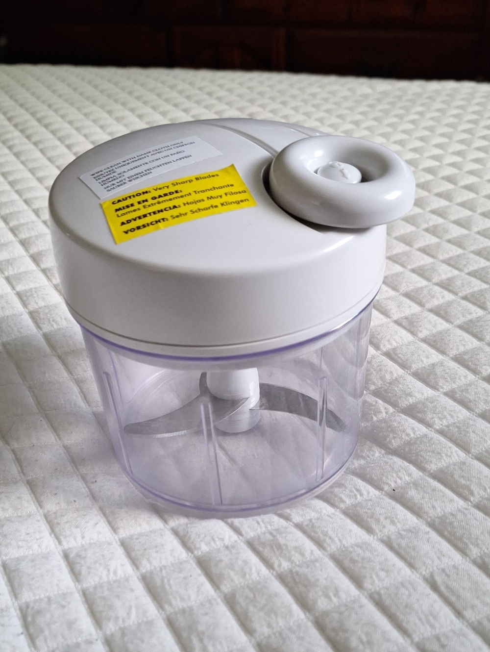 Pampered Chef Manual Food Chopper - White Clear Kitchen Storage & Prep